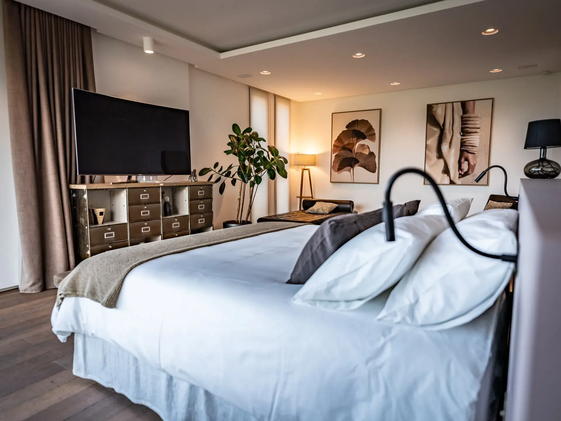 Suite master détail décoration raffinée - Villa Azaitu