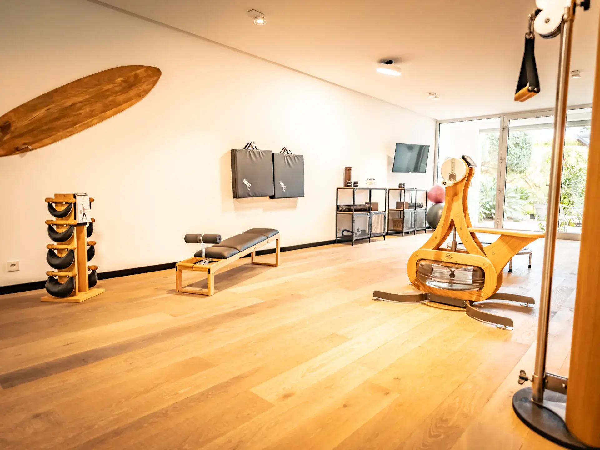 Salle de fitness équipée cardio et musculation - Villa Azaitu