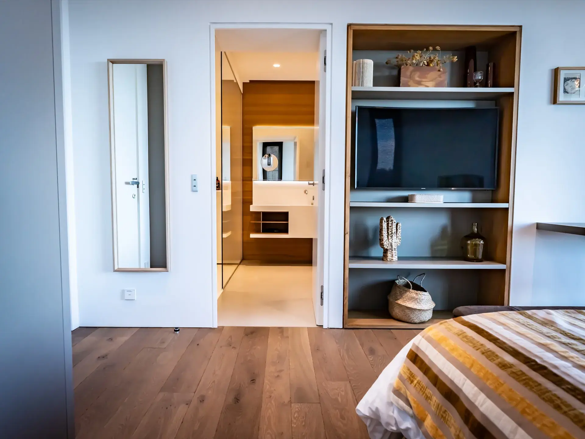 Suite 2 vue d'ensemble avec accès terrasse - Villa Azaitu